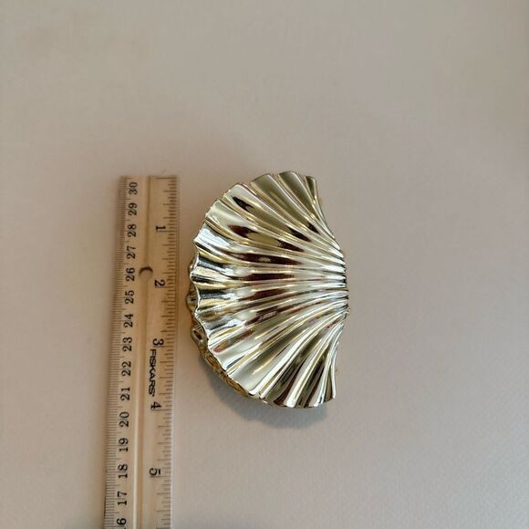 Seashell Gold Hair Clip K1 - Picture 6 of 6